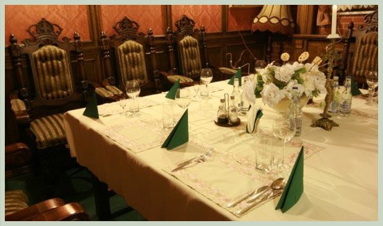 Hotel Sanok pokoje noclegi restauracja SPA Wellness wypoczynek w Polsce